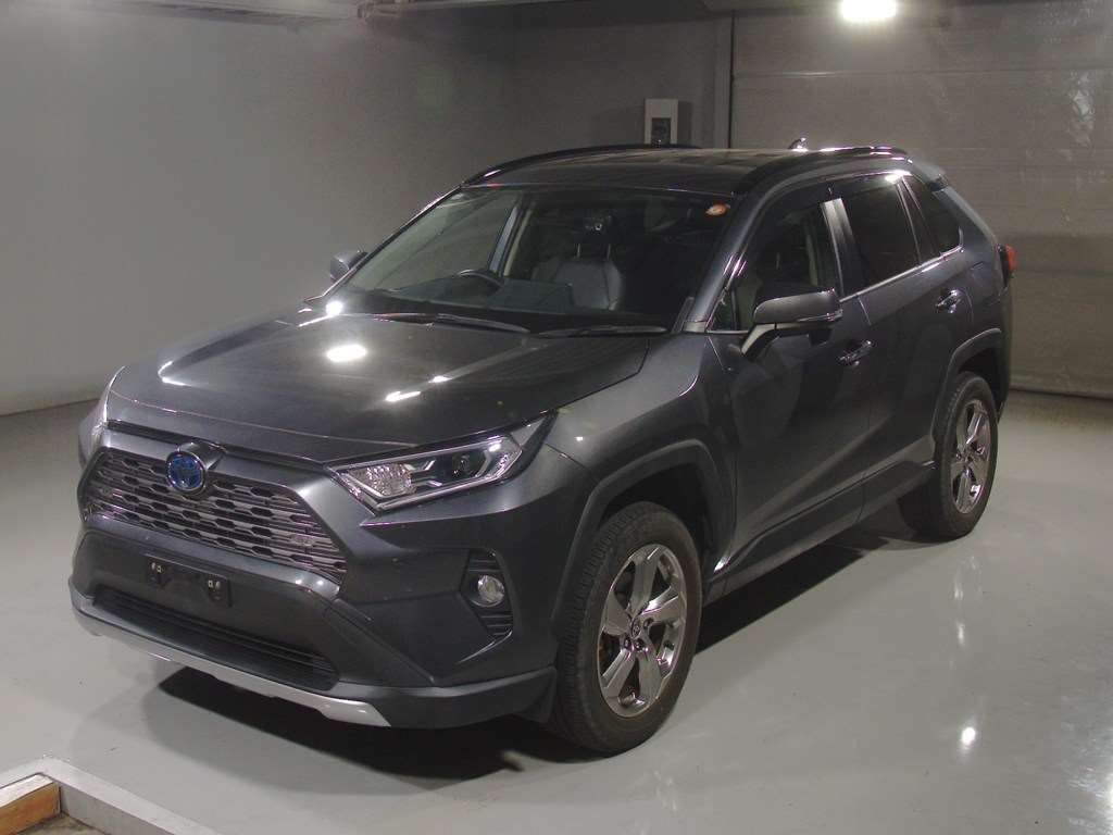 Japan Auction Vehicles 4 2021 Toyota RAV4 ハイブリッドG 4WD auction photo