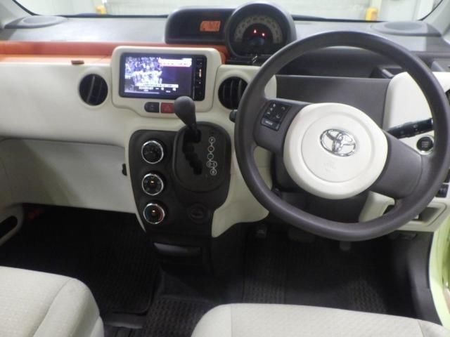 2015 Toyota Porte F auction photo 3