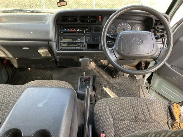1998 Toyota Hiace GL auction photo 4