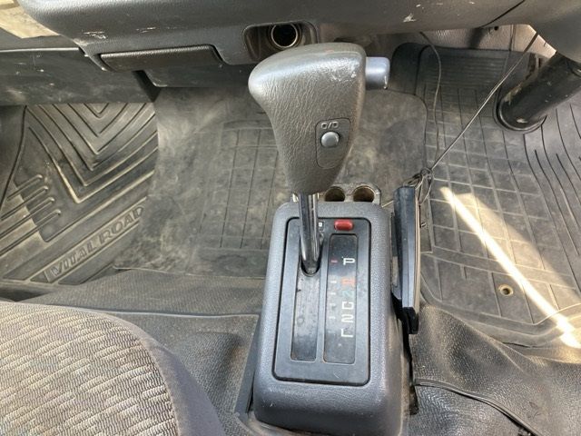 1998 Toyota Hiace GL auction photo 5
