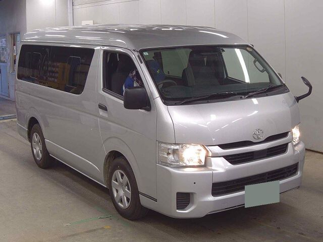 2024 Toyota Hiace DX Japan auction vehicle