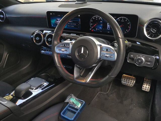 2019 Mercedes-Benz A-Class A250 4M Seda AMG 4WD auction photo 3