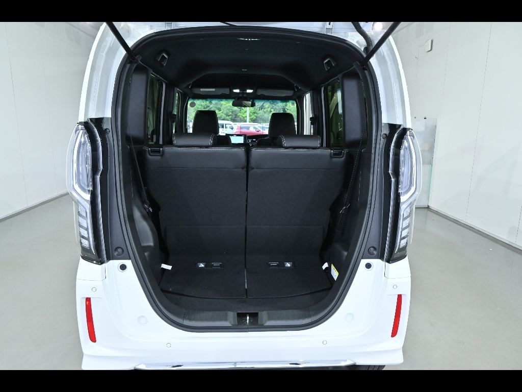 2021 Honda N-BOX 4WD カスタムLターボ auction photo 14