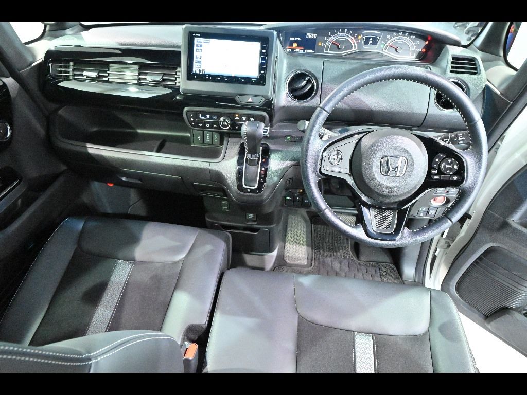 2021 Honda N-BOX 4WD カスタムLターボ auction photo 3