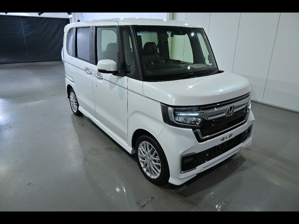 Japan Auction Vehicles 16 2021 Honda N-BOX 4WD カスタムLターボ auction photo