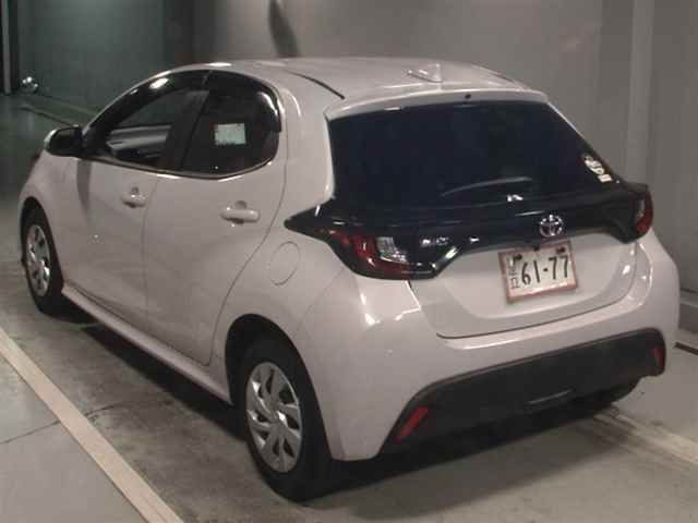 2022 Toyota Yaris G auction photo 2