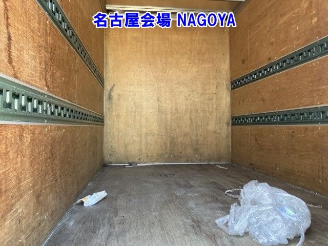 2011 Toyota Dyna バン auction photo 6