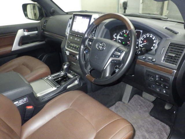 2020 Toyota ランドクルーザW ZX auction photo 3