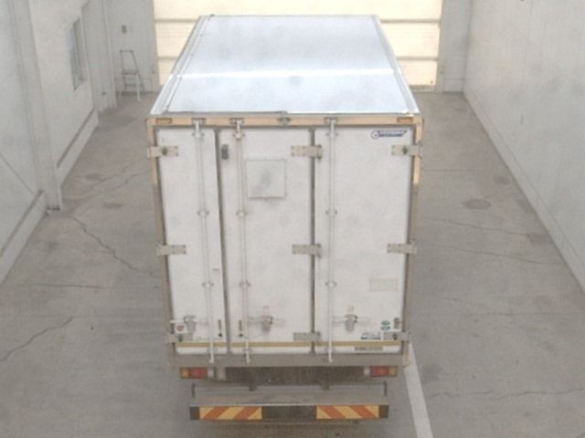 2020 Isuzu Elf Van auction photo 3