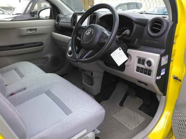 2017 Toyota Passo X LパッケージS auction photo 3