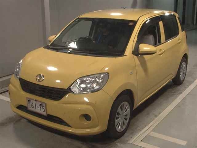 2017 Toyota Passo X LパッケージS auction photo 4