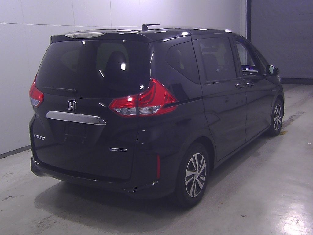 2017 Honda Freed ハイブリッドEX auction photo 2