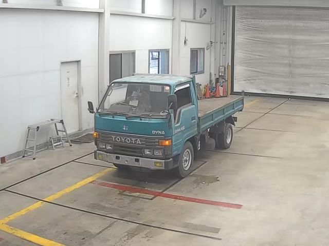 Japan Auction Vehicles 10 1989 Toyota Dyna dump auction photo