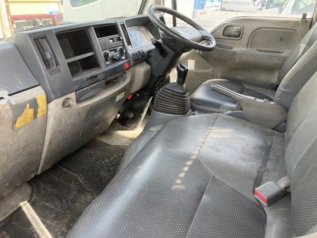 2007 Isuzu Elf dump auction photo 5