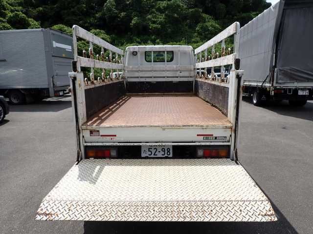 2018 Mitsubishi Fuso Canter 3.0t with power gate auction photo 3