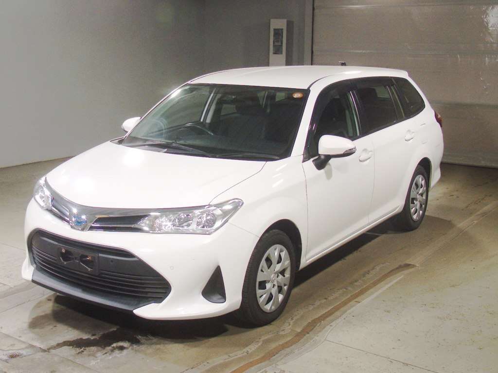 Japan Auction Vehicles 4 2021 Toyota Corolla Fielder Hybrid EX auction photo