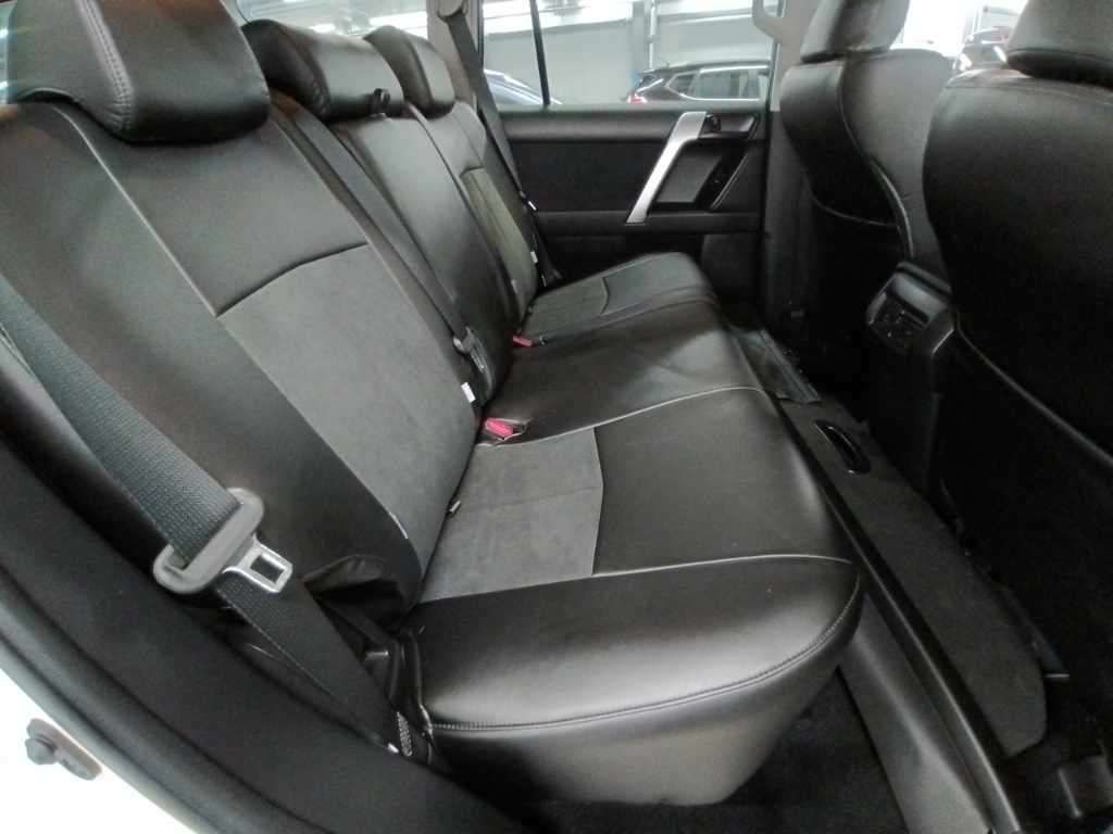 2022 Toyota Land Cruiser Prado TX 4WD auction photo 12