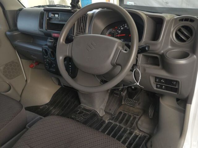 2020 Suzuki Every PC auction photo 3