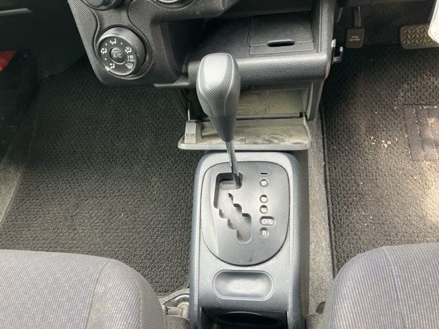 2018 Toyota Succeed UL auction photo 5