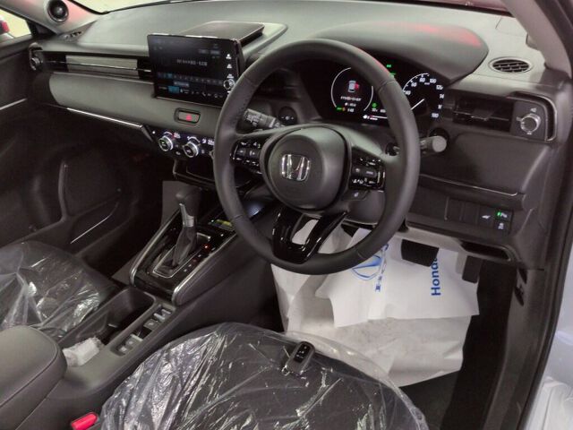 2026 Honda Vezel HV E:HEV Z auction photo 3