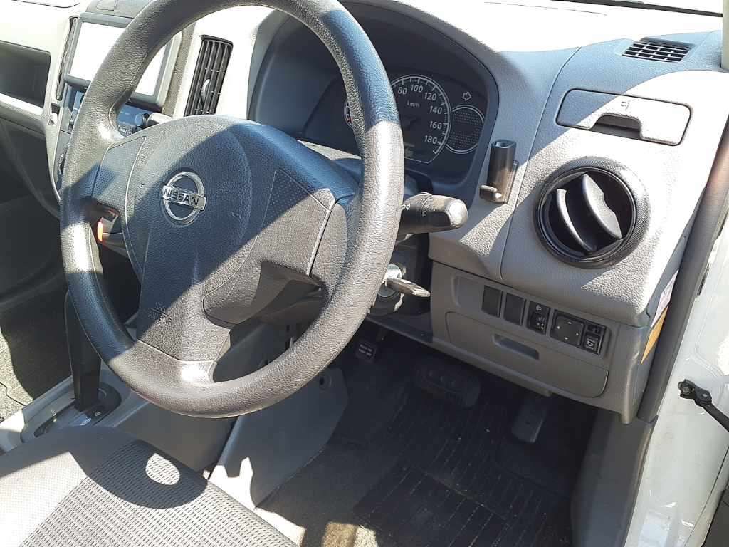 2010 Nissan AD VE auction photo 9