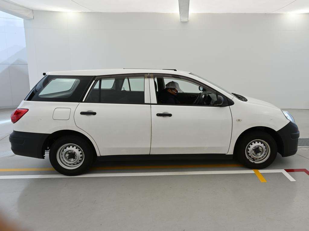 2010 Nissan AD VE auction photo 3