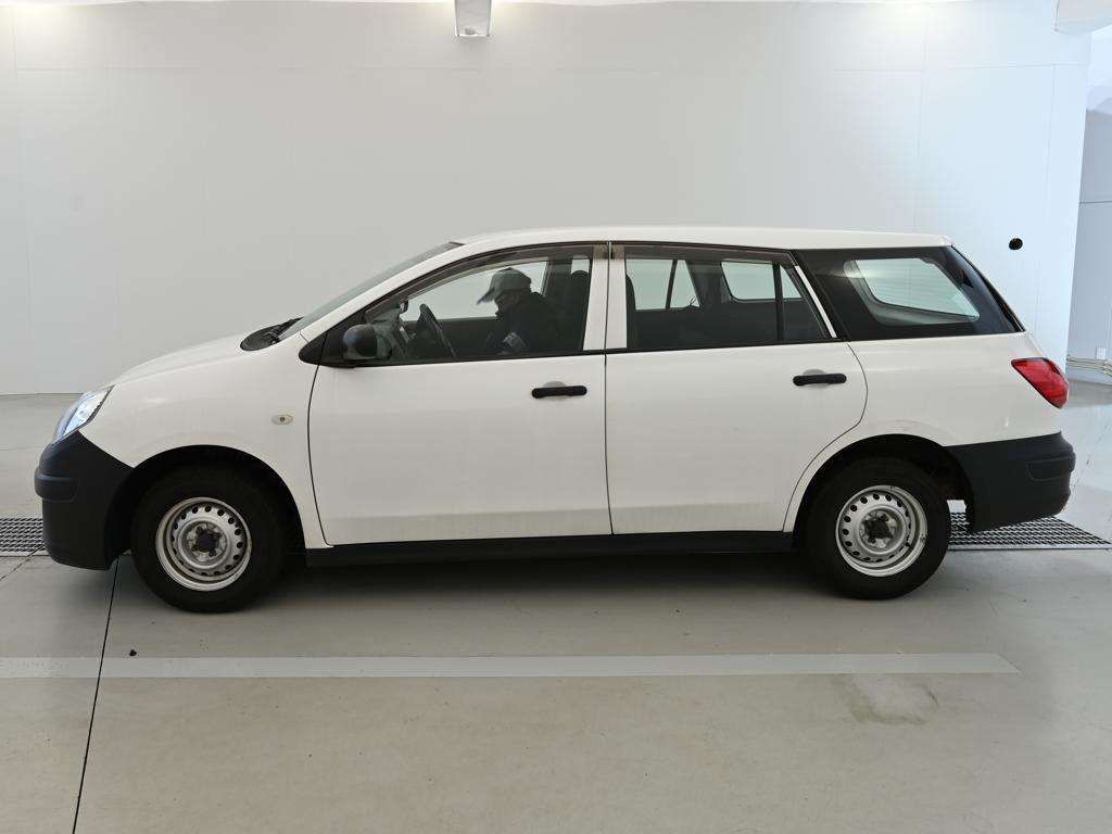 2010 Nissan AD VE auction photo 4