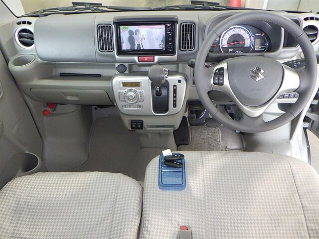 2024 Suzuki Every Wagon PZターボ auction photo 3
