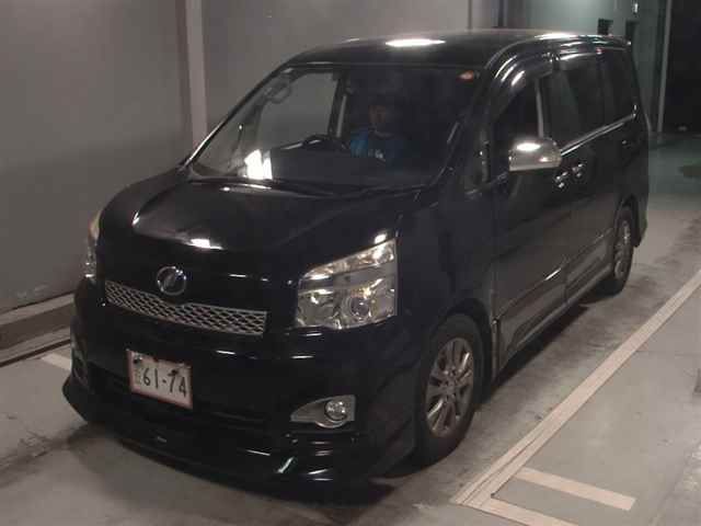 2013 Toyota Voxy ZS キラメキ Z auction photo 4