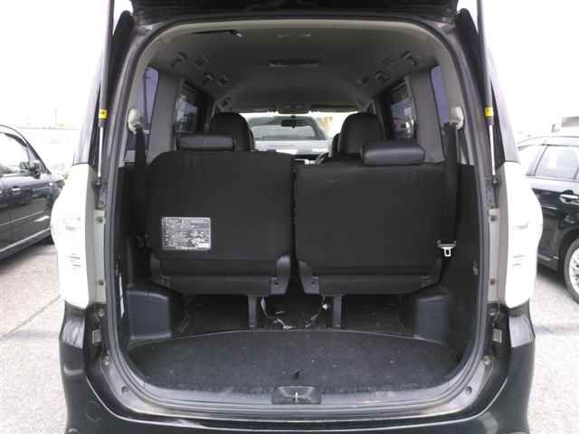 2013 Toyota Voxy ZS キラメキ Z auction photo 10