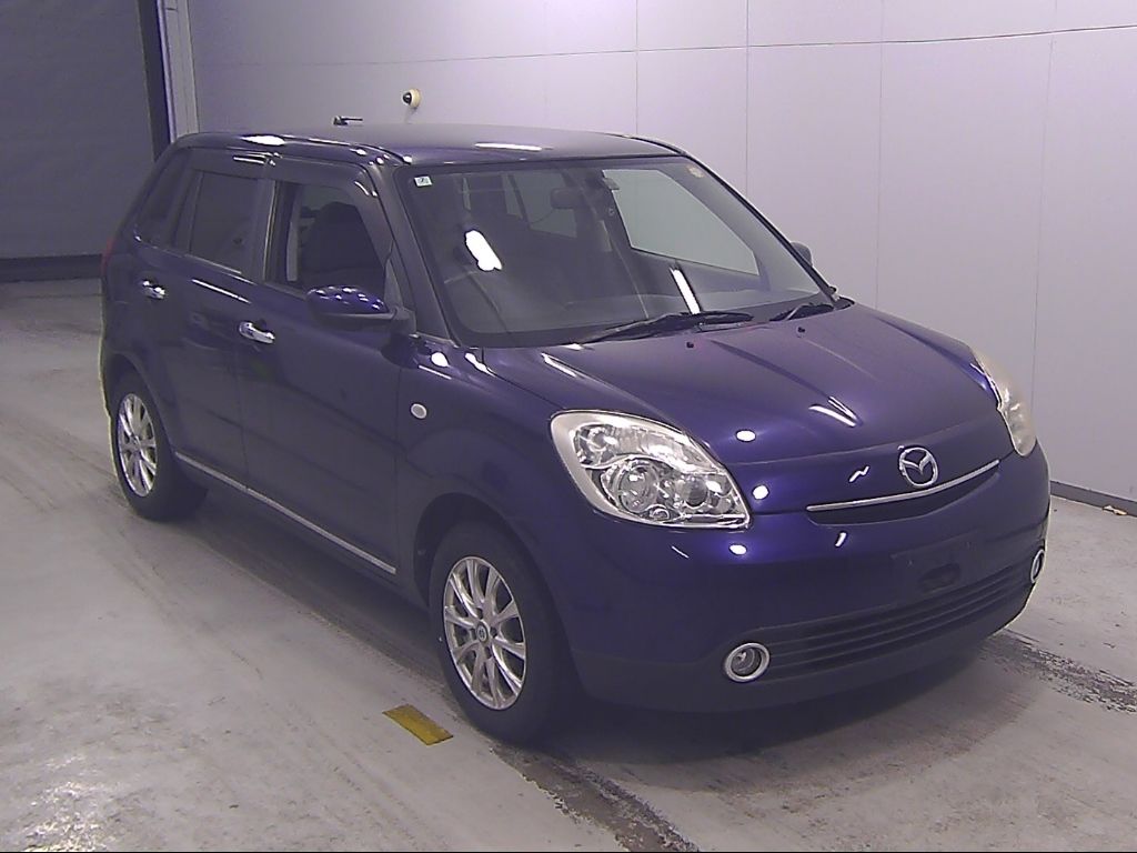 2004 Mazda ベリーサ Japan auction vehicle