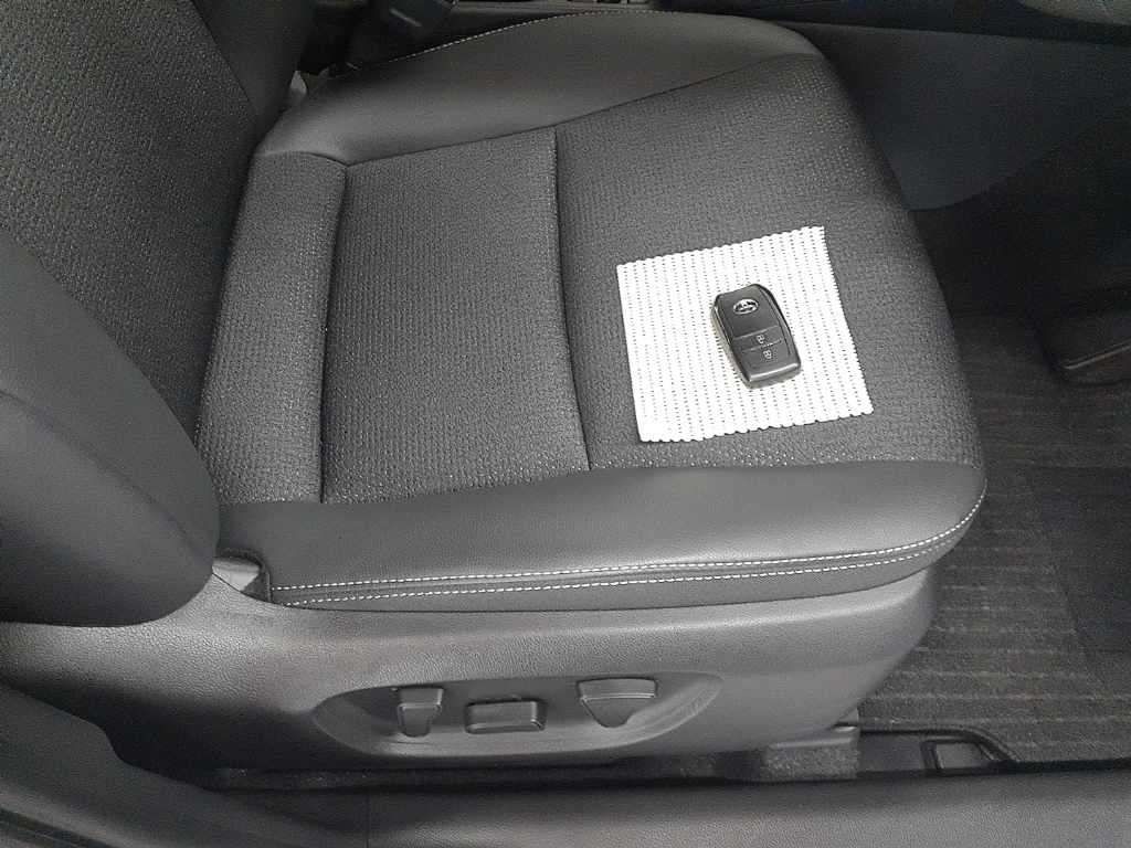 2025 Toyota Yaris Cross ハイブリッドZ auction photo 10