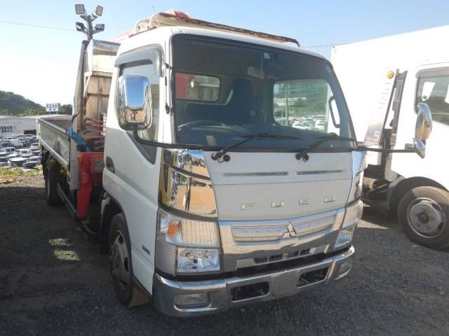 2016 Mitsubishi Fuso Canter 4-stage crane auction photo 4