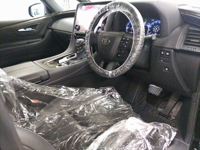 2024 Toyota Alphard Z 4WD auction photo 3