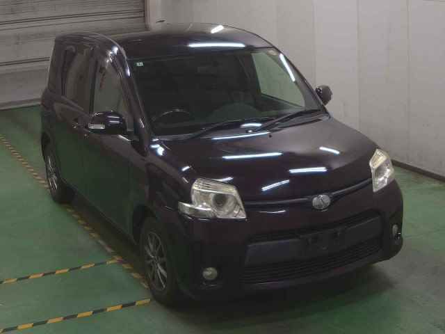 2014 Toyota Sienta DICE G Japan auction vehicle
