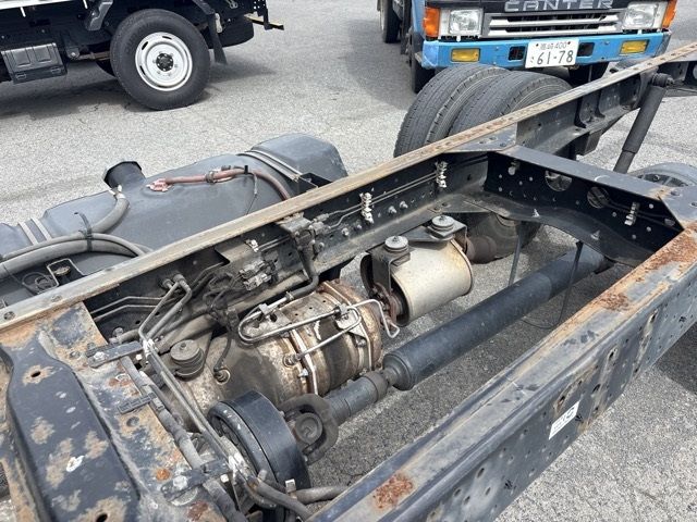 2012 Isuzu Elf シャーシ auction photo 18
