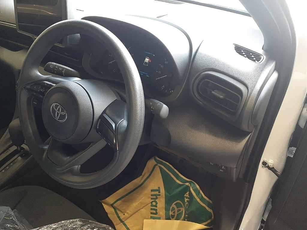 2026 Toyota Yaris X auction photo 9