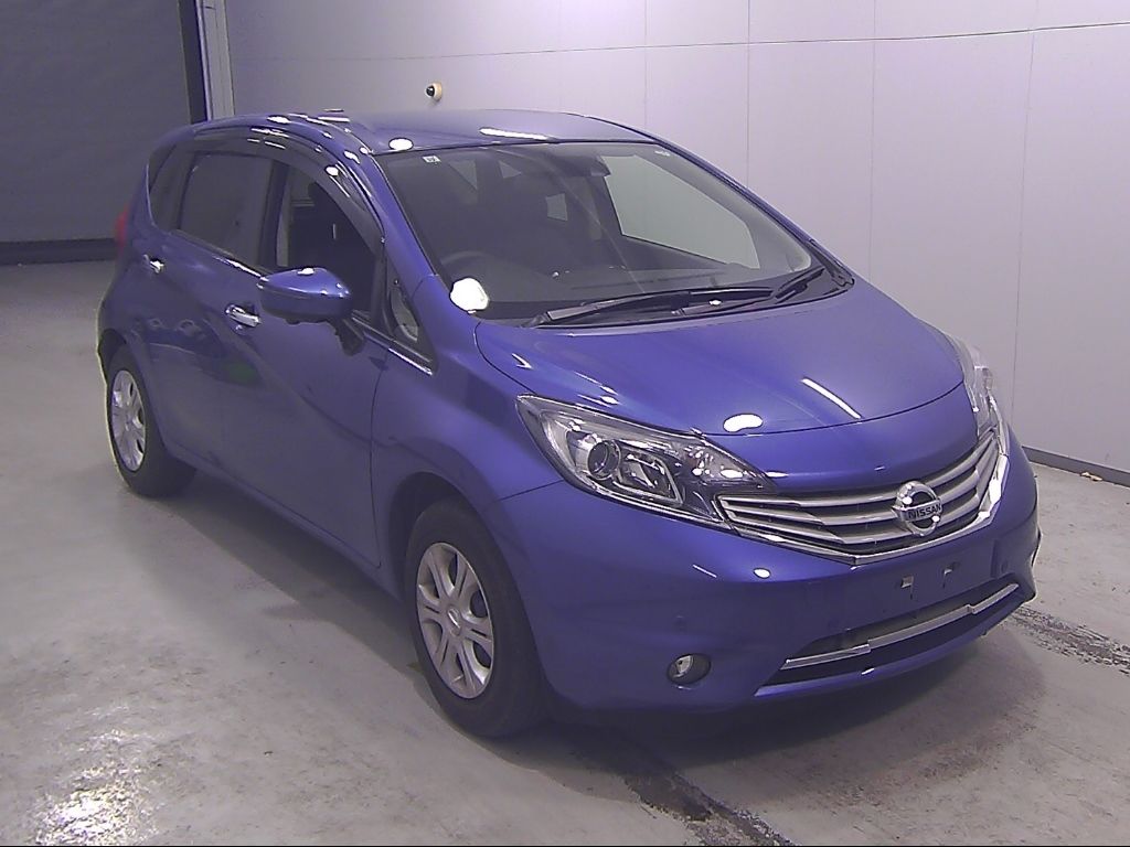 Japan Auction Vehicles 14 2015 Nissan ノート HB メダリスト auction photo