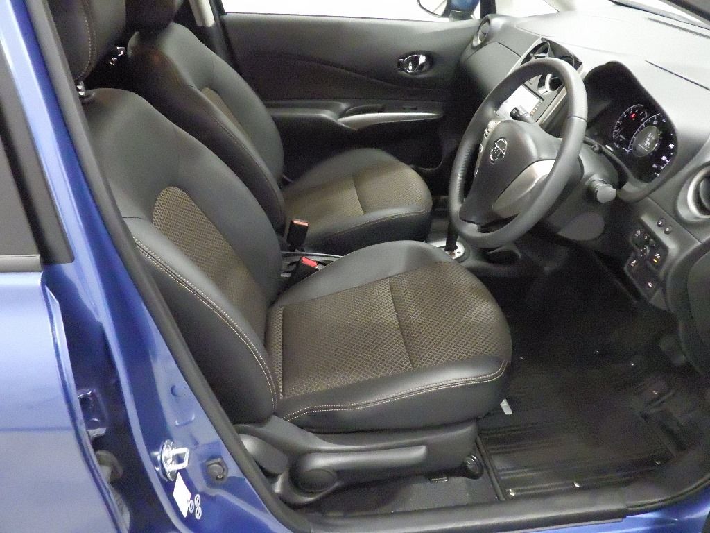 2015 Nissan ノート HB メダリスト auction photo 6