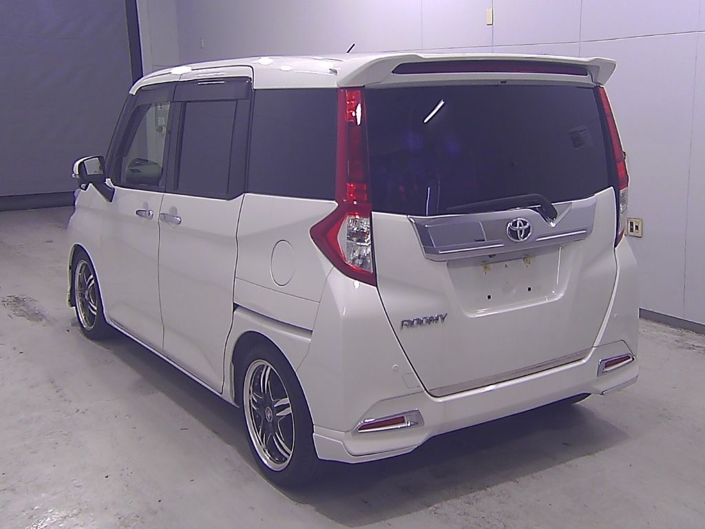 2017 Toyota Roomy Custom G-T auction photo 5