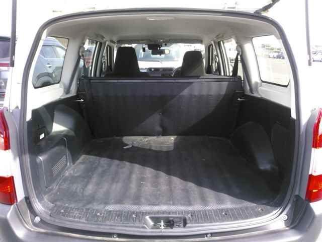 2021 Toyota Probox Hybrid DX Comfort auction photo 9