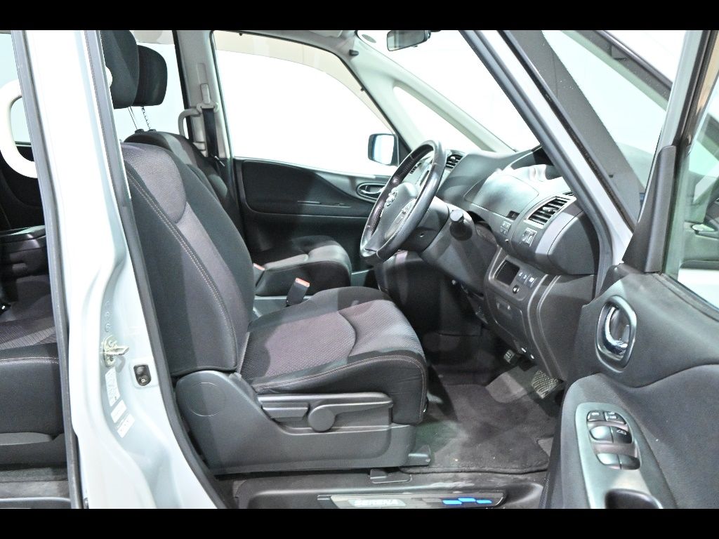 2011 Nissan Serena ハイウェイスター auction photo 6