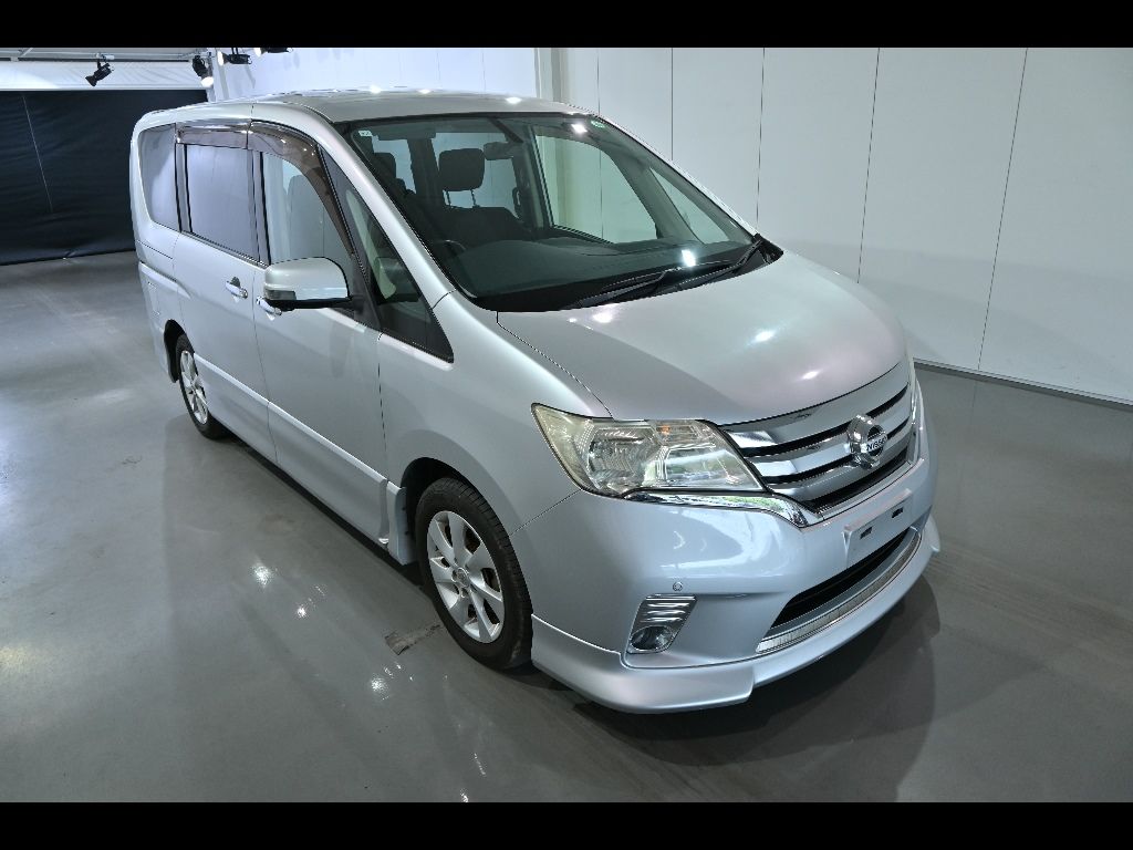 Japan Auction Vehicles 16 2011 Nissan Serena ハイウェイスター auction photo