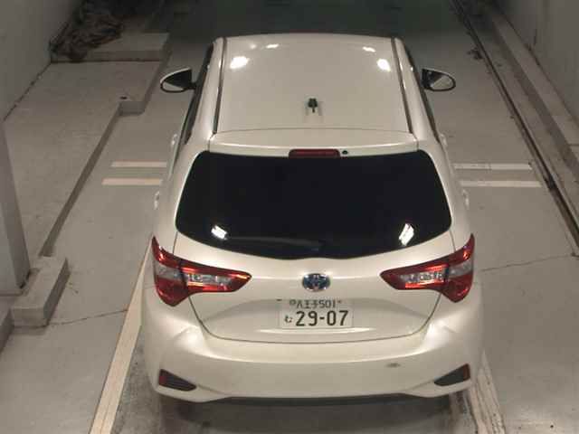 2017 Toyota Vitz Hybrid Jewela auction photo 7