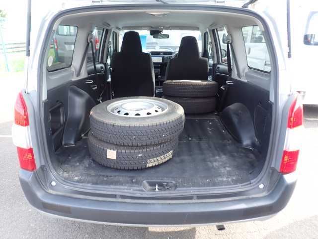 2022 Toyota Probox G 4WD auction photo 6