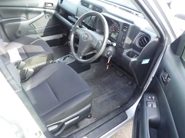 2022 Toyota Probox G 4WD auction photo 3