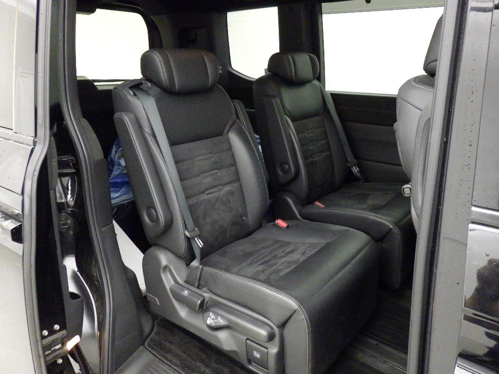 2023 Honda Stepwgn 4WD プレミアムライン auction photo 7