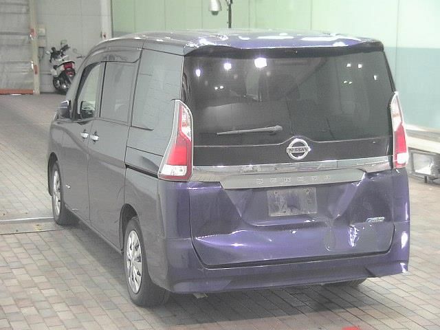 2017 Nissan Serena X auction photo 2