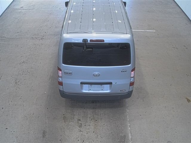 2021 Toyota TownAce DX auction photo 3