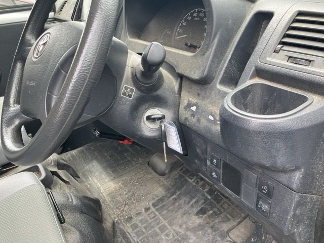 2021 Toyota TownAce DX auction photo 6